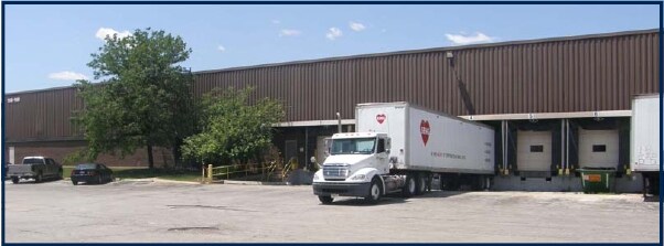 More Photos Of 2800 W Lake St, Melrose Park Distribution For Lease