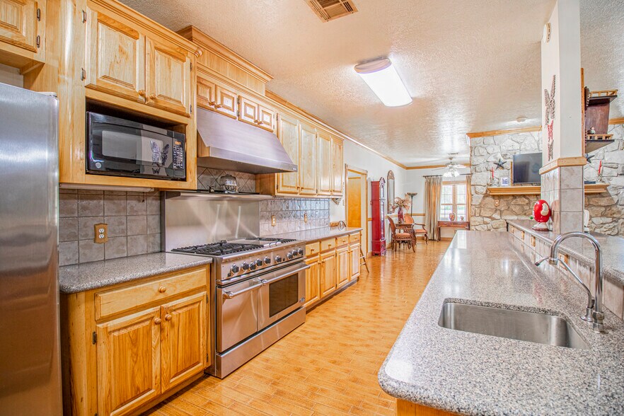 More Photos Of 9310 S Business 6, Navasota Land For Sale