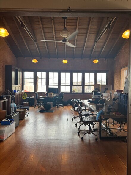 More Photos Of 3101 20th St, San Francisco Warehouse For Lease