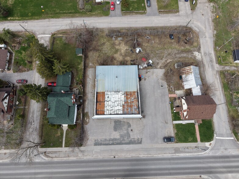 More Photos Of 73 King St E, Kawartha Lakes Auto Repair For Sale