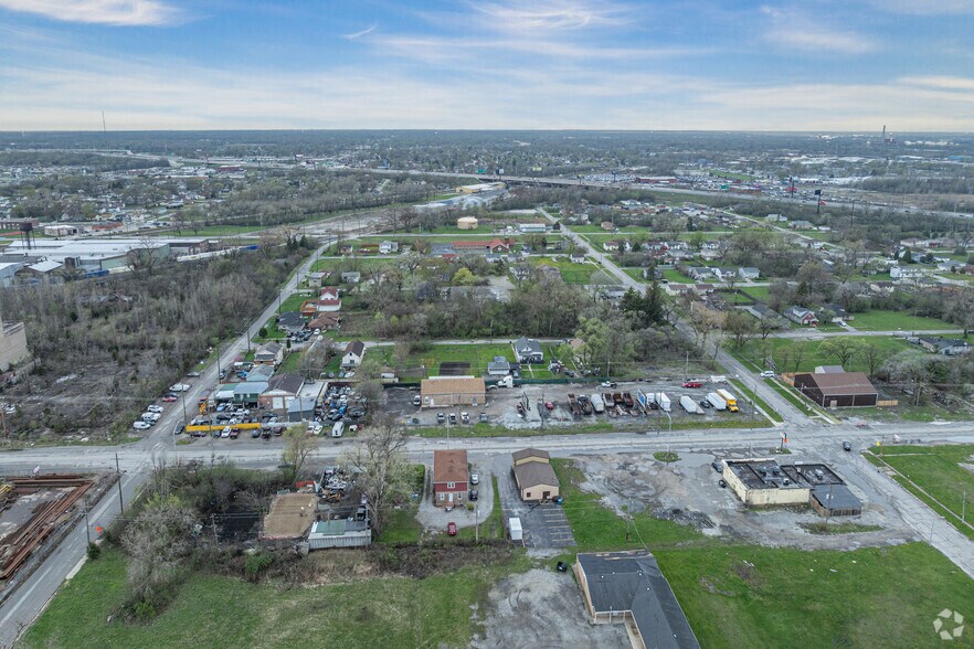 More Photos Of 14326 Wood St, Dixmoor Warehouse For Lease