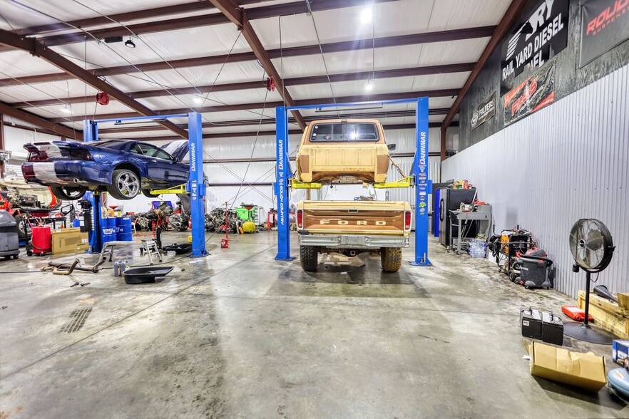 More Photos Of 200 Railroad St, Monticello Industrial For Sale