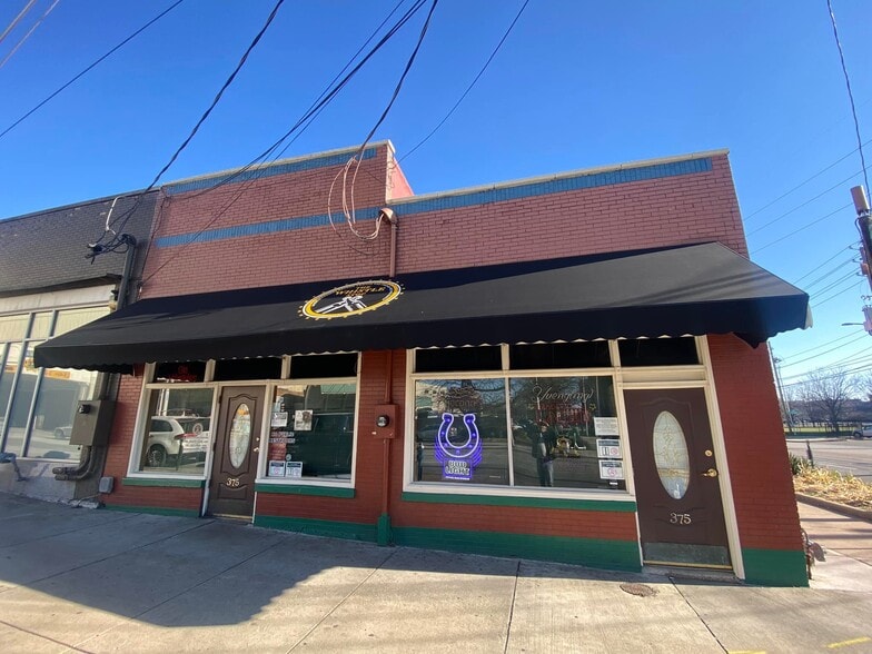 More Photos Of 375 S Illinois St, Indianapolis General Retail For Sale