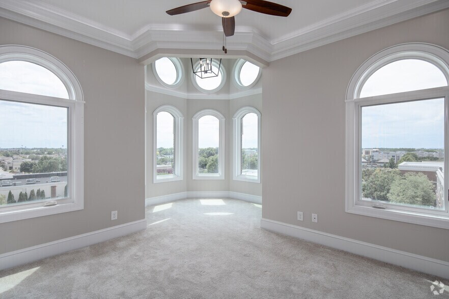 More Photos Of 820 N Thompson Ln, Murfreesboro Apartments For Sale