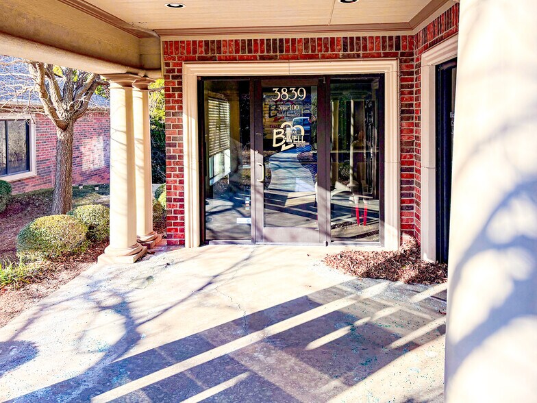 More Photos Of 3839 S Boulevard Ave, Edmond Medical For Sale