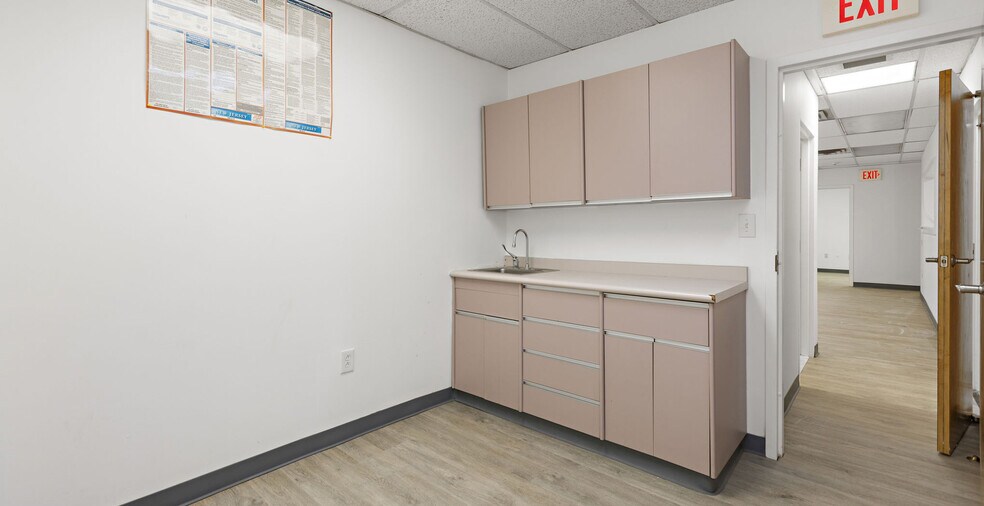 More Photos Of 181 Franklin Ave, Nutley Medical For Sale