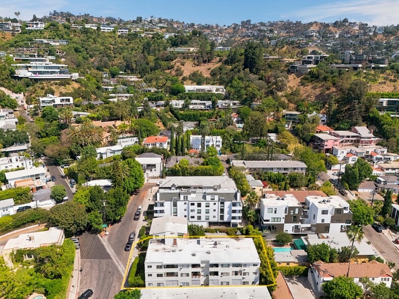 More Photos Of 1214 N Clark St, West Hollywood Apartments For Sale
