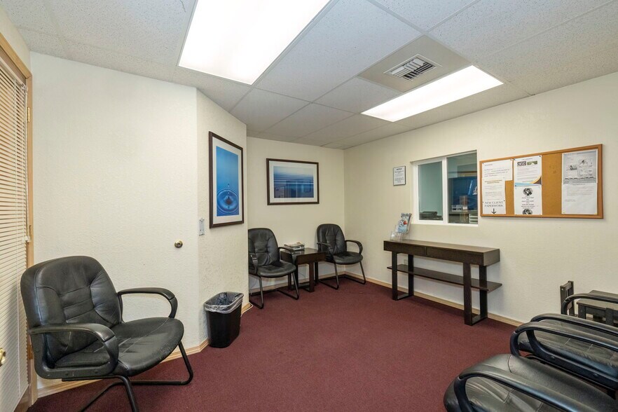 More Photos Of 104 Tremont Ave, Port Orchard Medical For Sale