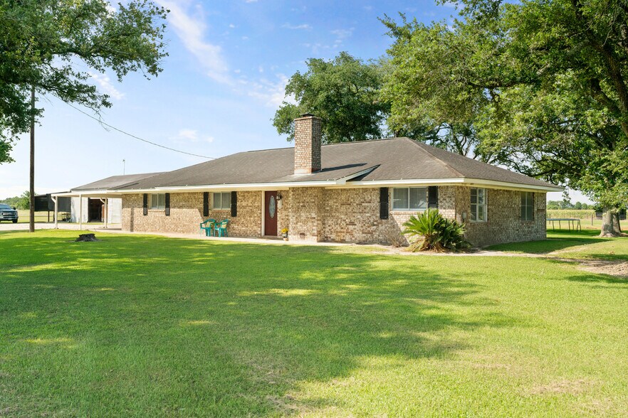 More Photos Of 2555 Straznicky Rd, Beasley Flex For Sale