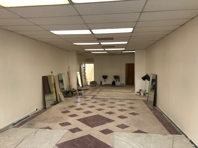 More Photos Of 7854-7864 Santa Monica Blvd, Los Angeles Storefront For Lease