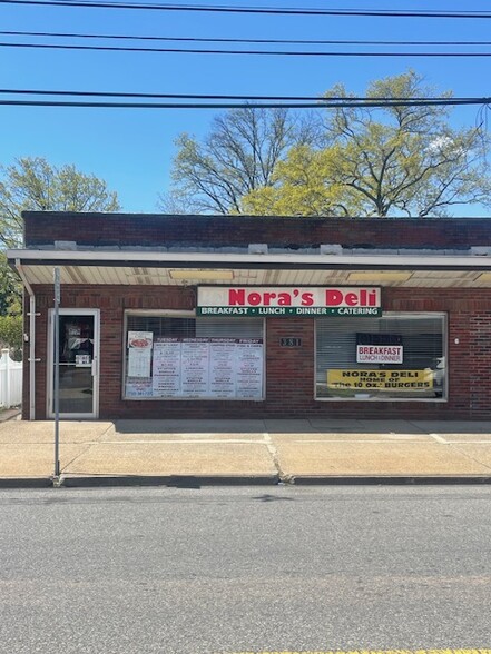 Primary Photo Of 381 Avenel St, Avenel Restaurant For Lease