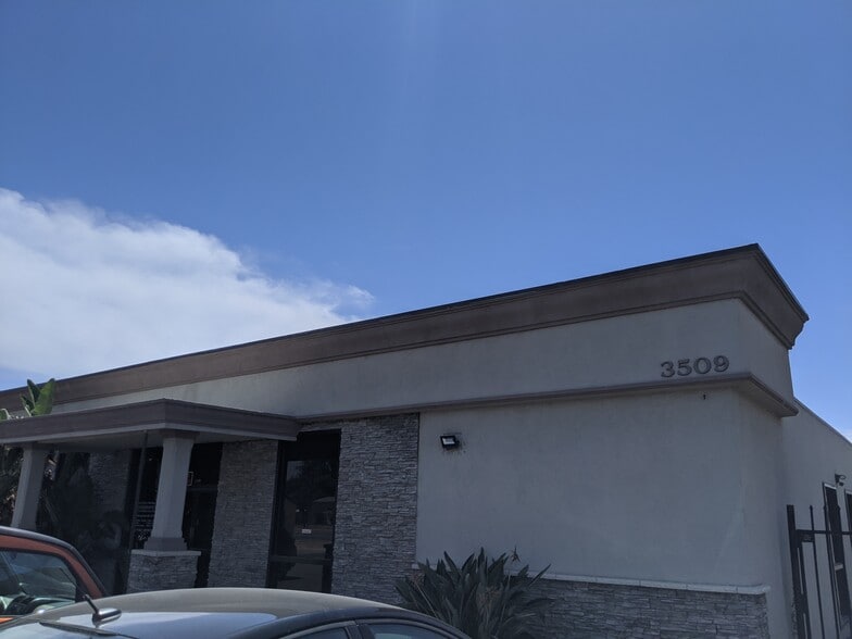 More Photos Of 3509 Union Ave, Bakersfield Office For Sale
