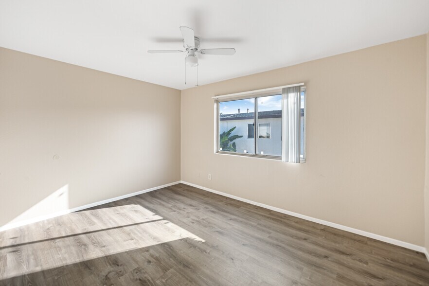 More Photos Of 1050 Gaviota Ave, Long Beach Apartments For Sale