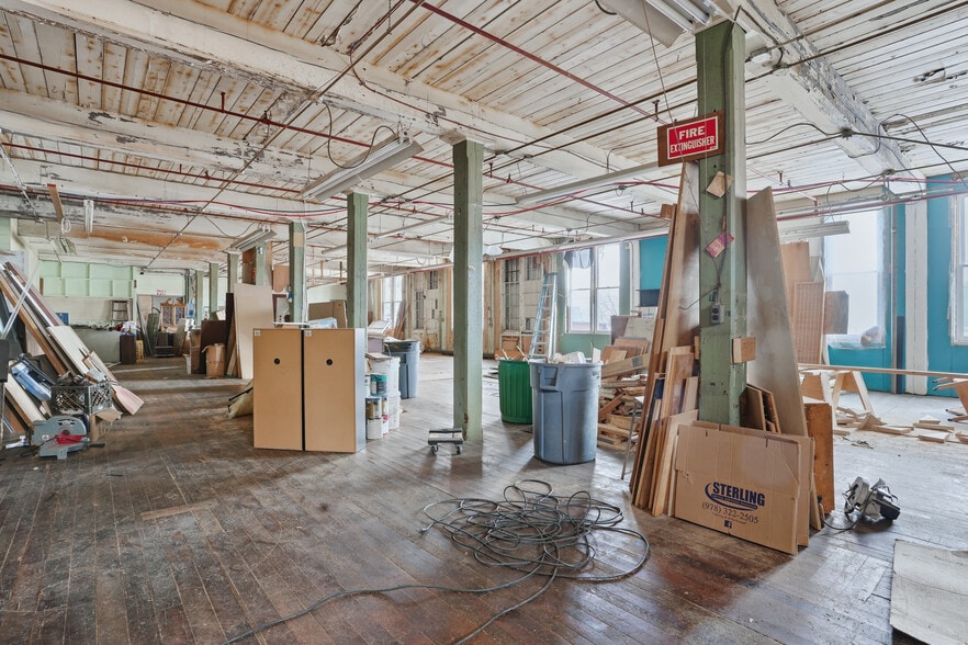 More Photos Of 120 Webster St, Pawtucket Manufacturing For Sale