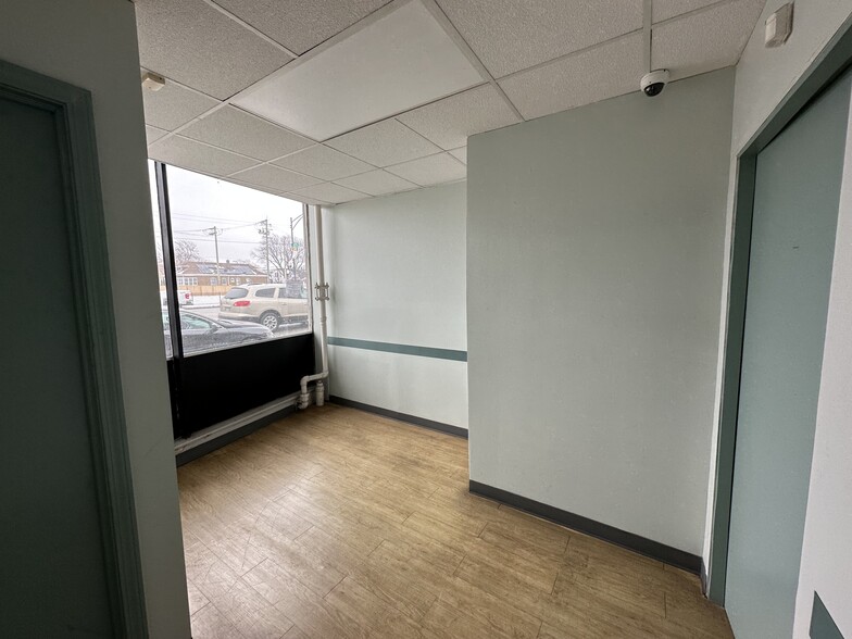 More Photos Of 6338 S Pulaski Rd, Chicago Storefront For Lease