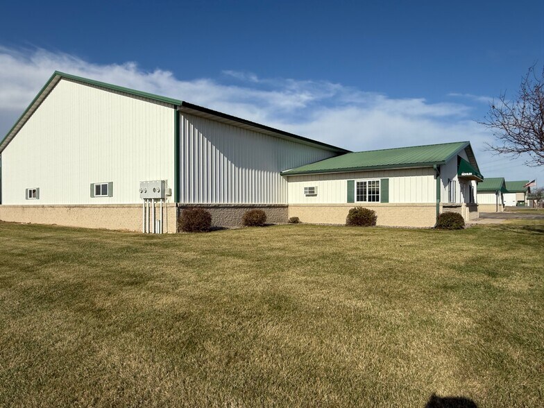 More Photos Of 30659 Pearl Dr, Saint Joseph Warehouse For Lease