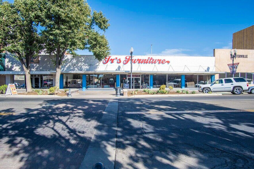 Primary Photo Of 40 N Main St, Porterville Storefront For Lease