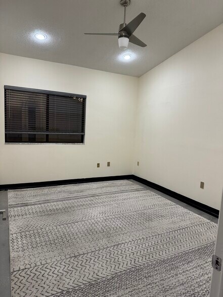 More Photos Of 621 Lakeview Rd, Clearwater Coworking Space