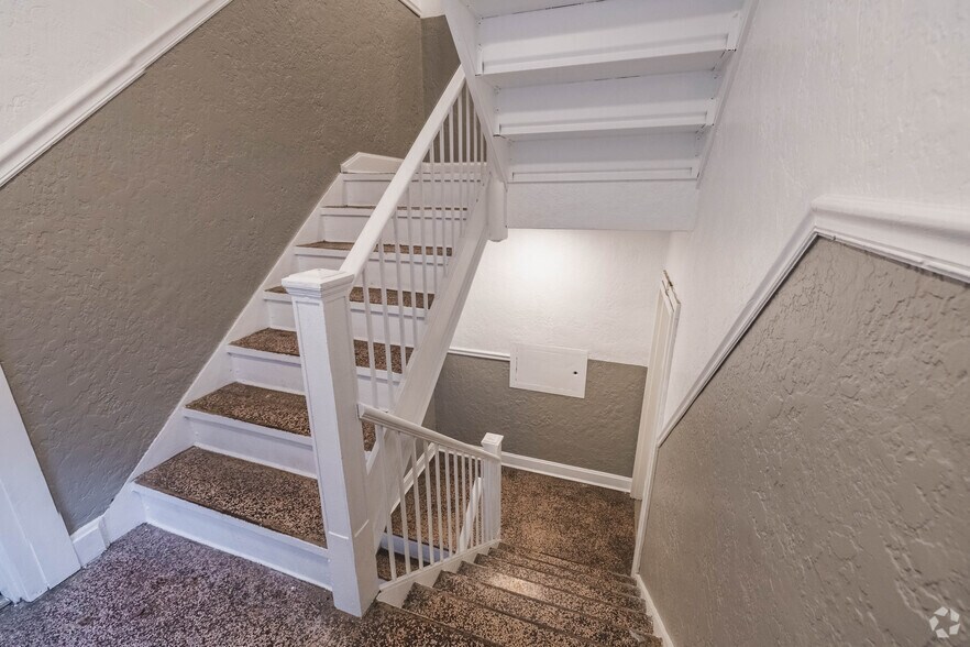 More Photos Of 2535 Burnet Ave, Cincinnati Apartments For Sale