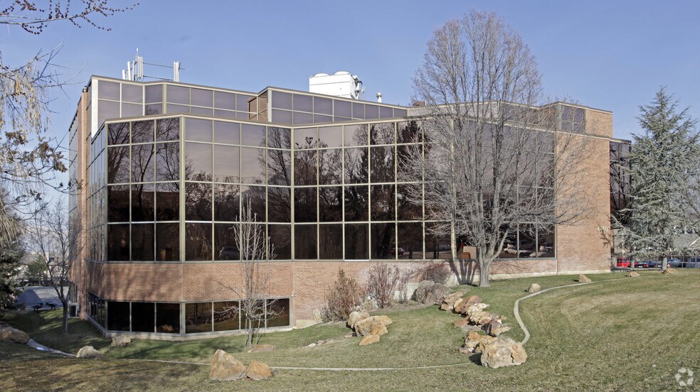 More Photos Of 4460 Highland Dr, Salt Lake City Medical For Lease