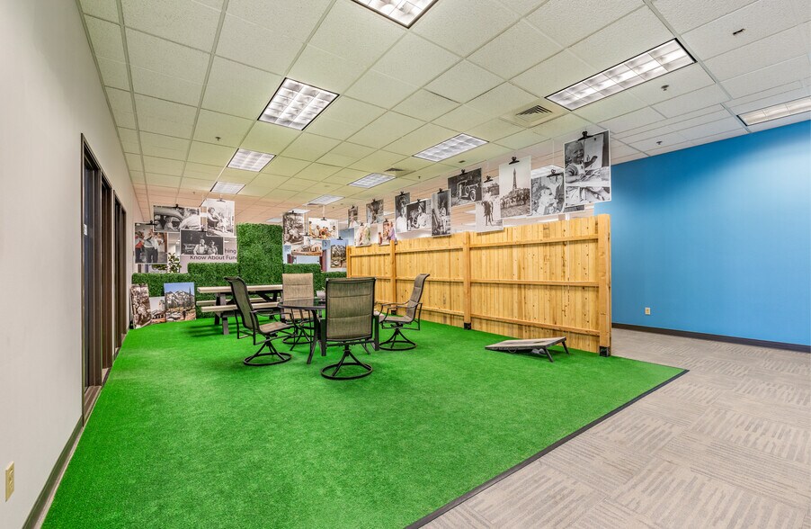 More Photos Of 350-398 N Mitchell St, Boise Office For Lease