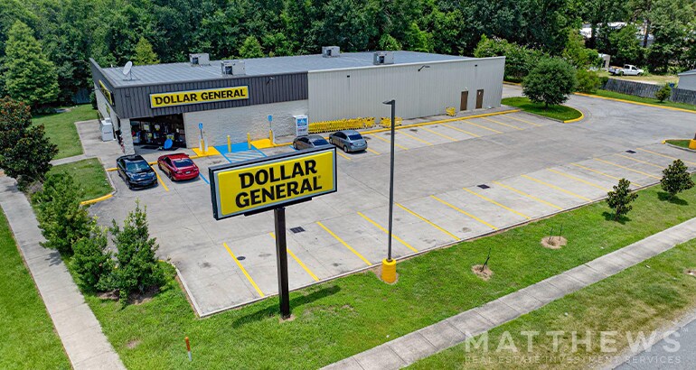 More Photos Of 3741 W Pinhook Rd, Broussard Freestanding For Sale