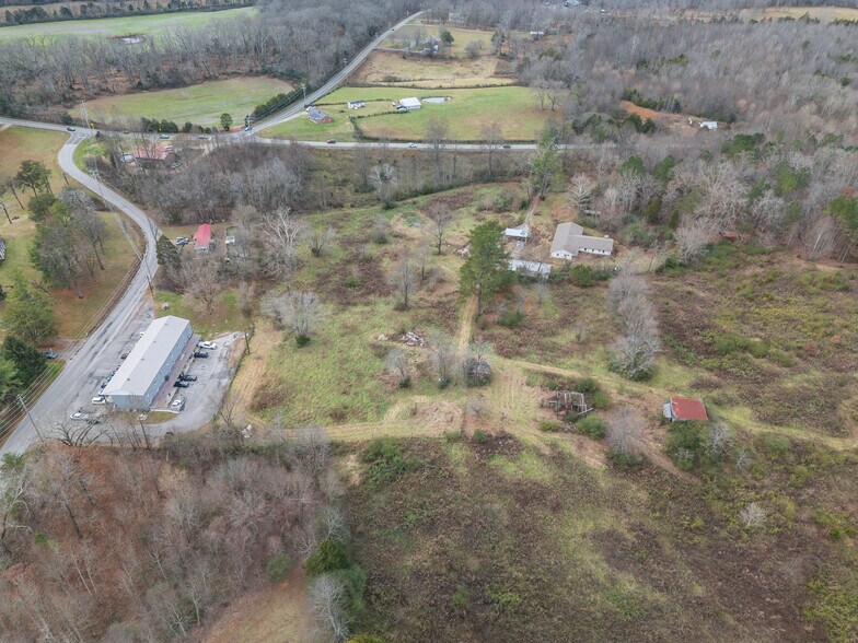 More Photos Of 2465 Benton Young Rd, Cookeville Apartments For Sale
