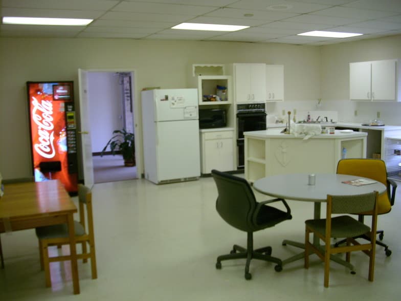 More Photos Of 2401 Scott Ave, Fort Worth Office For Lease