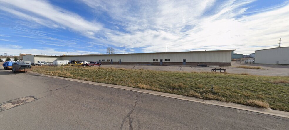Primary Photo Of 64 Imperial Dr, Evanston Warehouse For Lease