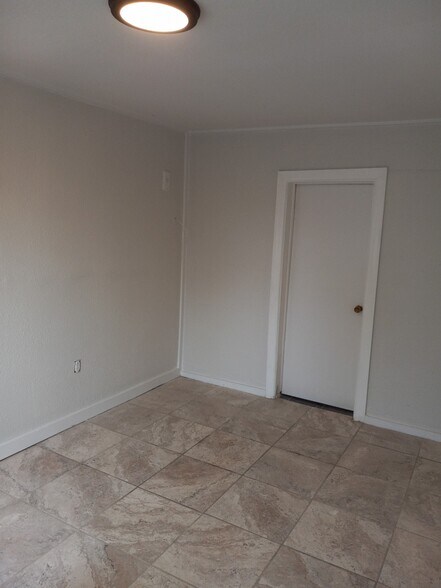 More Photos Of 1424 S 12th St, Fort Smith Multifamily For Sale