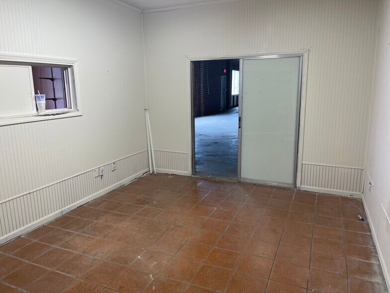 More Photos Of 2403 Milledgeville Rd, Augusta Industrial For Lease