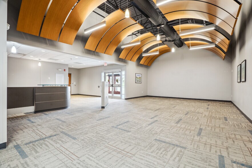 More Photos Of 1414 Main St, Keokuk Office For Lease