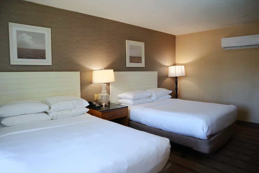 More Photos Of 2800 Via Cabrillo Marina, San Pedro Hotel For Sale