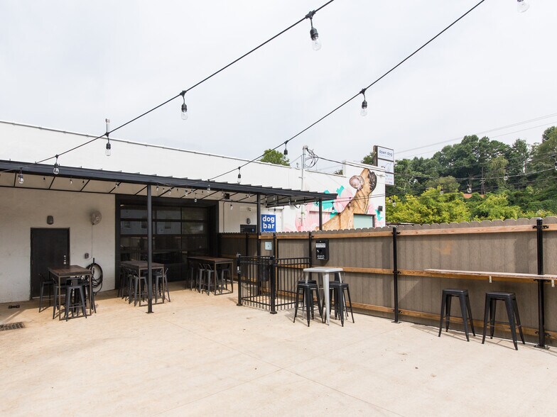 More Photos Of 51 Sweeten Creek Rd, Asheville Freestanding For Lease