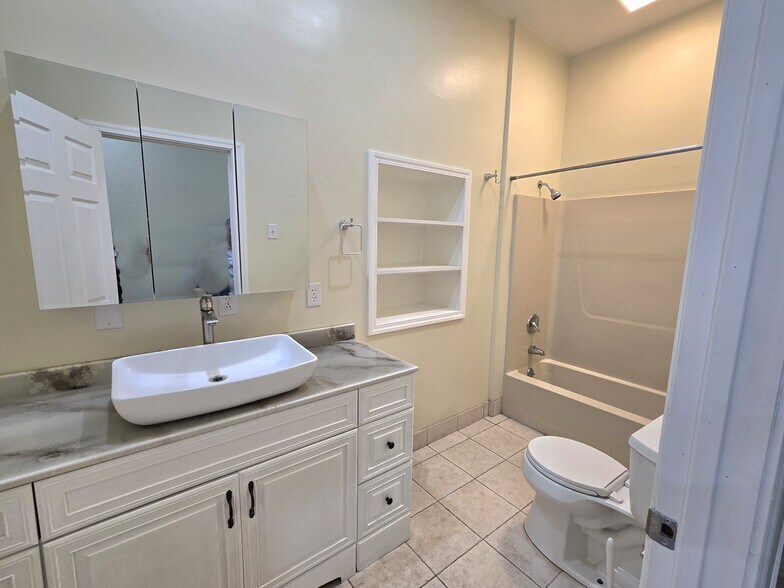 More Photos Of 16-18-20 W Washington St, Sullivan Storefront For Sale