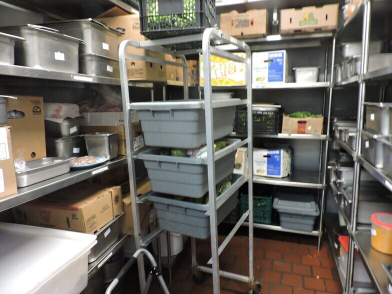 More Photos Of 2828 Southmore Ave, Pasadena Restaurant For Lease