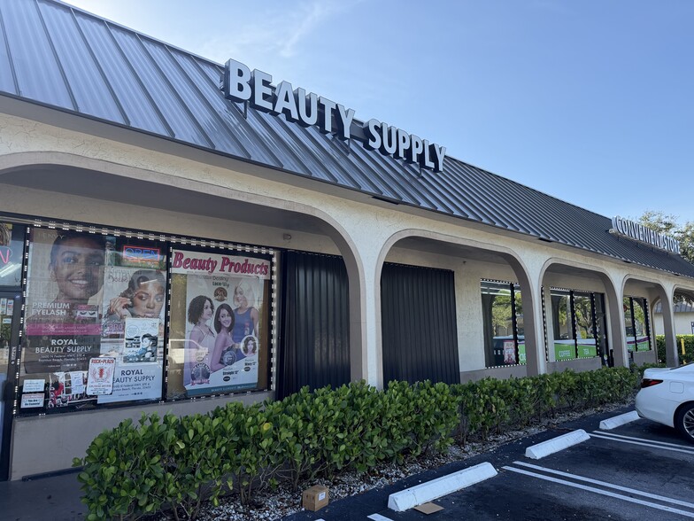 More Photos Of 1600 N Federal Hwy, Boynton Beach Unknown For Lease