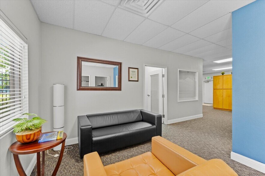 More Photos Of 2155 Larkspur Ln, Redding Office For Sale