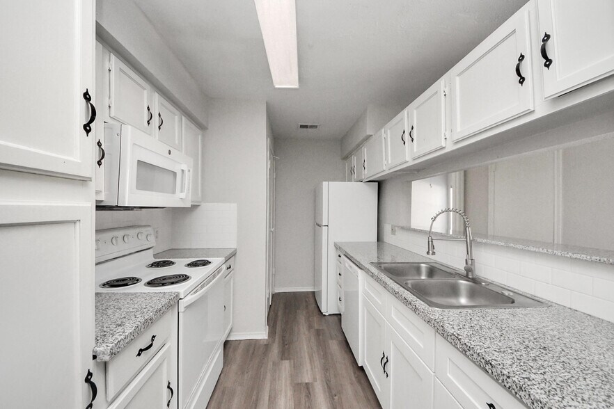 More Photos Of , Houston Multifamily For Sale