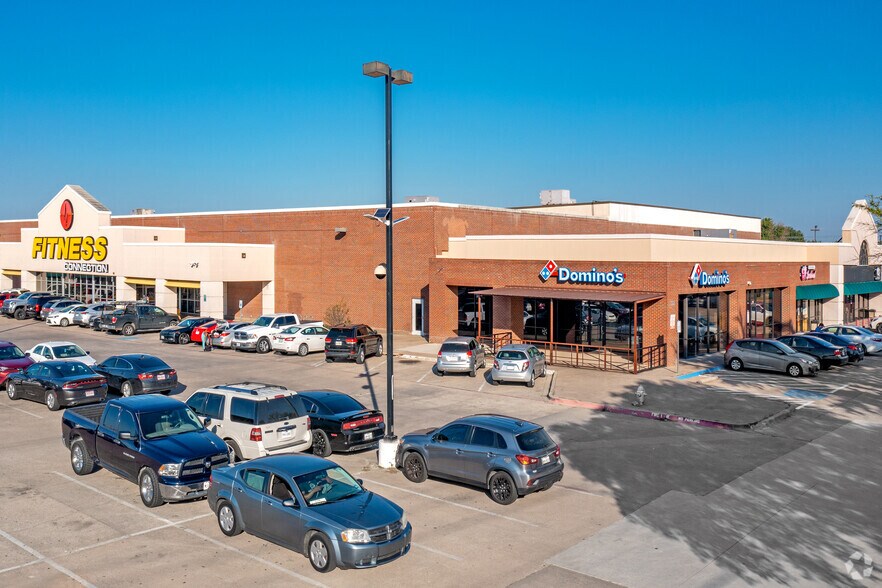 More Photos Of 3701-3775 S Cooper St, Arlington Unknown For Lease