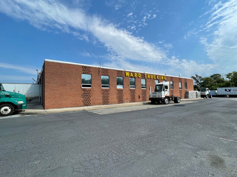 More Photos Of 1115 Slate Hill Rd, Camp Hill Industrial For Lease