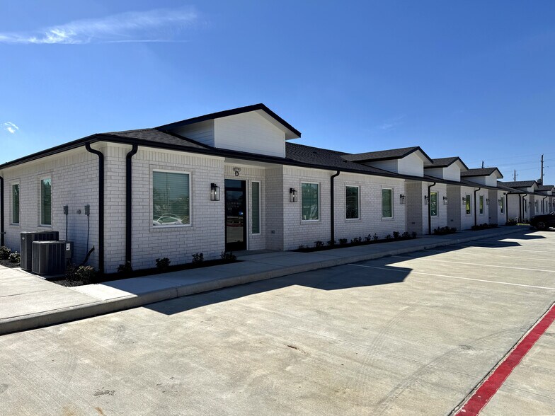 More Photos Of 18920 Kuykendahl Rd, Spring Office For Sale