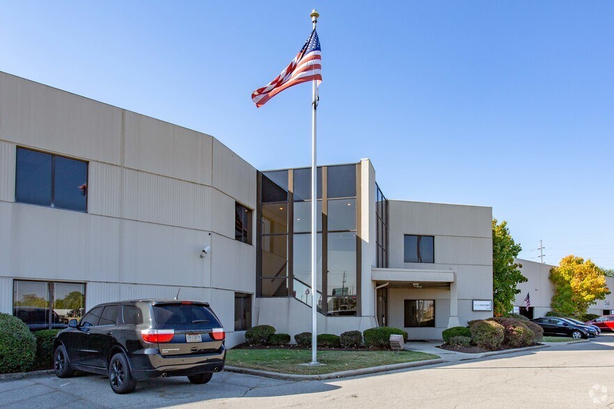More Photos Of 2300-2322 S Edwin C. Moses Blvd, Dayton Light Manufacturing For Lease