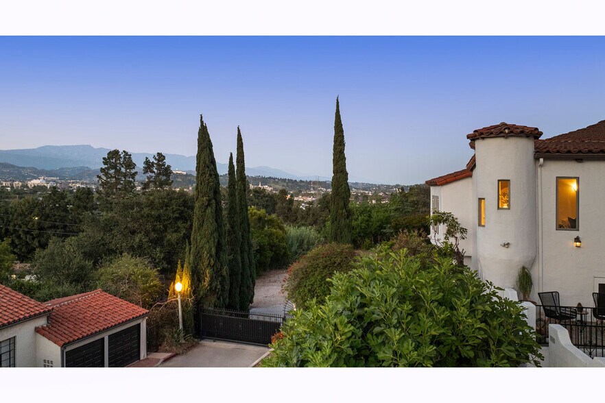 More Photos Of 3700 Arbolada Rd, Los Angeles Apartments For Sale