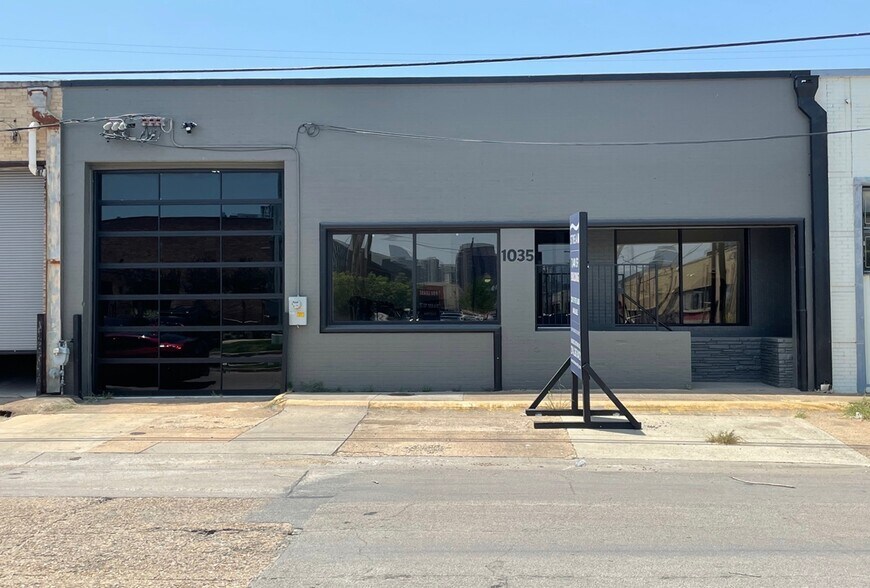 More Photos Of 1035 E Levee St, Dallas Showroom For Sale