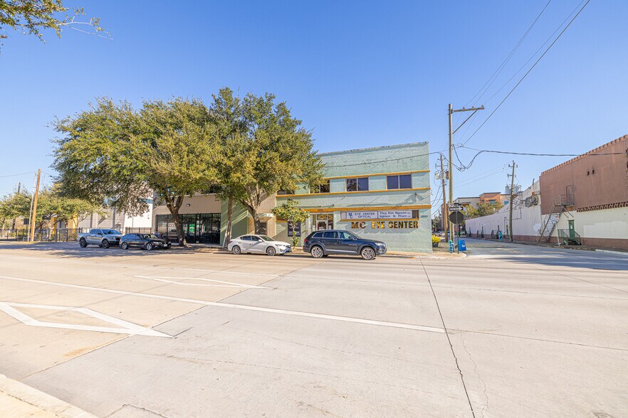 More Photos Of 3221 Fannin St, Houston Medical For Lease