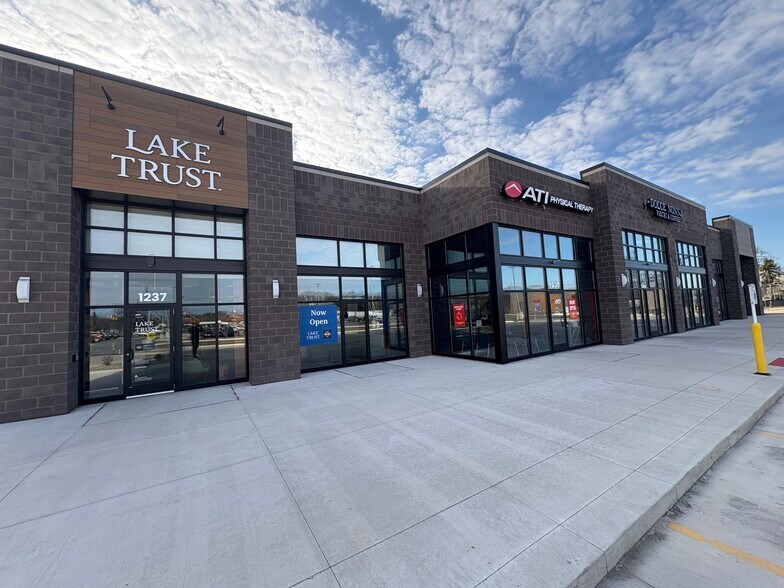 More Photos Of 1229 Holiday Blvd, Monroe Storefront For Lease