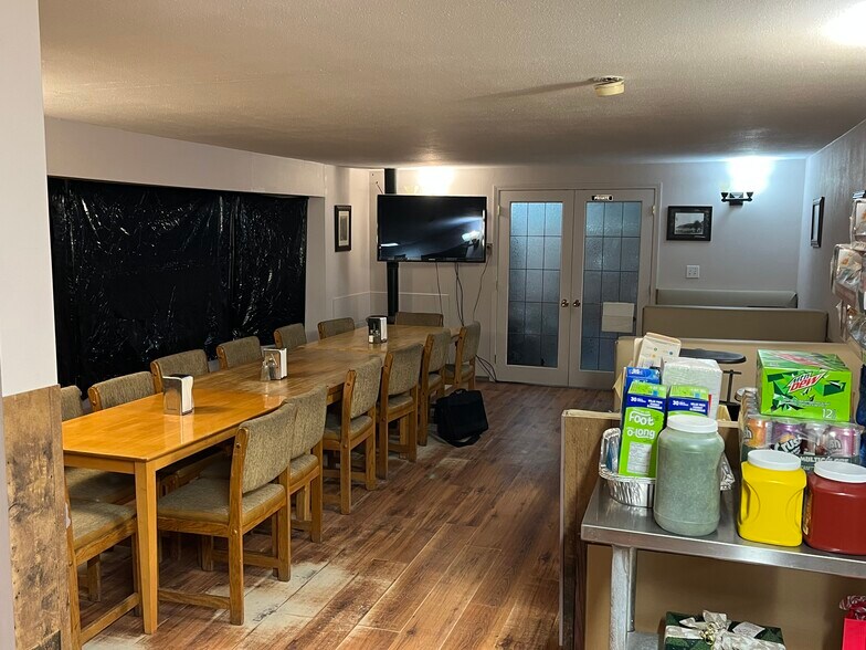 More Photos Of 2600 Otter Av, Tulameen Restaurant For Sale