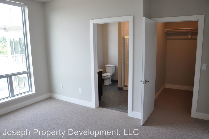 More Photos Of 4175 N Oakland Ave, Shorewood Multifamily For Sale