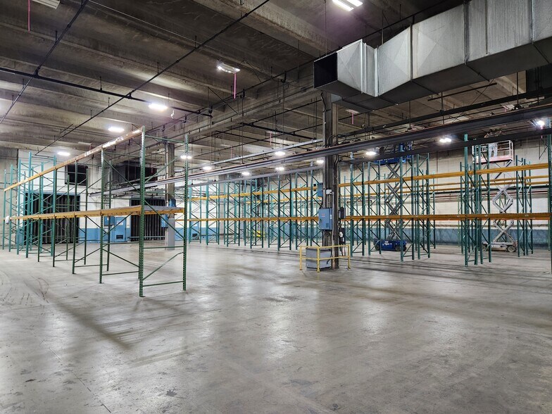 More Photos Of 1201 Bramlett rd, Greenville Warehouse For Lease